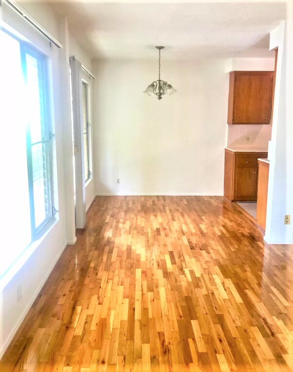 Building Photo - 807 3rd St