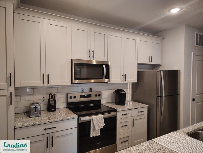 Building Photo - 120 SW 148th Dr