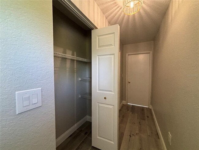 Building Photo - 2717 Warwick Terrace