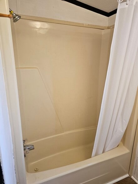 Building Photo - 15483 Lime Dr