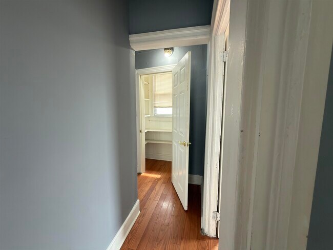 Building Photo - 225 Lembeck Ave