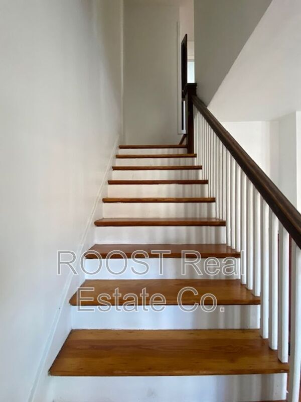 Building Photo - 1725 N Limestone St