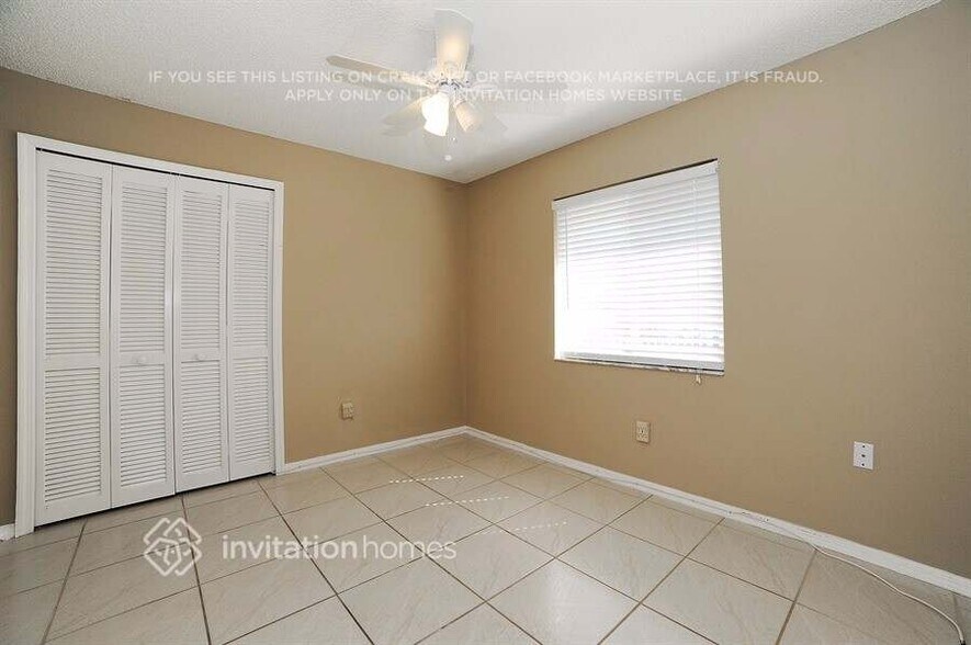 Building Photo - 1840 Candlestick Ct