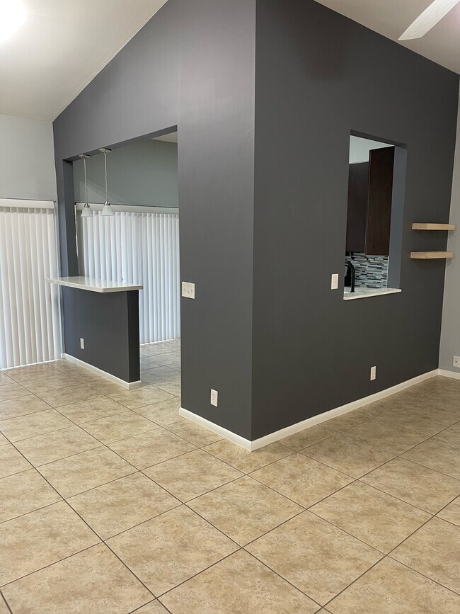 Building Photo - 104 Lakewood Dr Apt 21 C