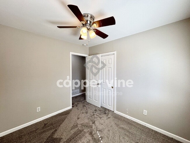 Building Photo - 9774 Fred Dr