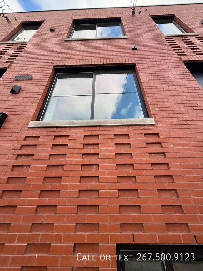 Building Photo - 3005 Gaul St