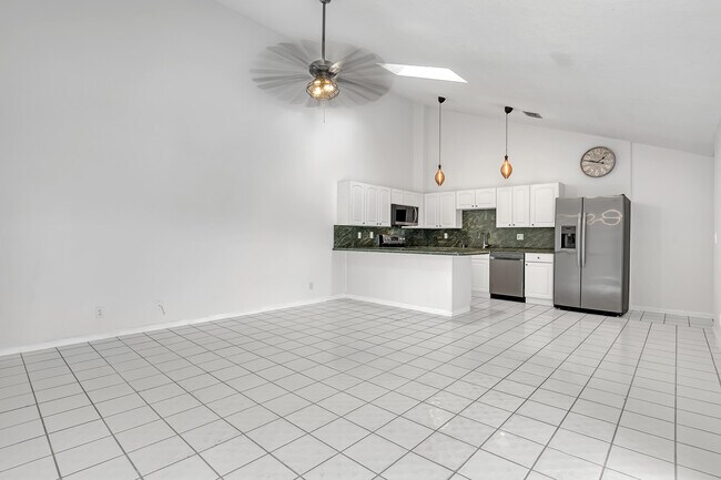 Building Photo - 1279 Periwinkle Pl