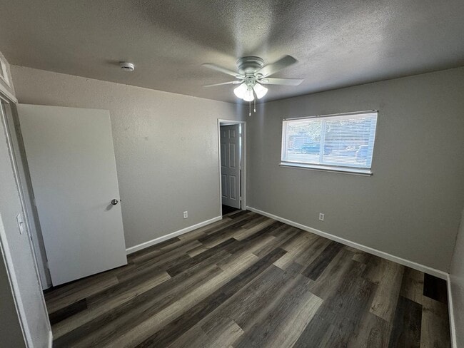 Building Photo - APPLY FOR THIS BEAUTIFUL HOME TODAY!