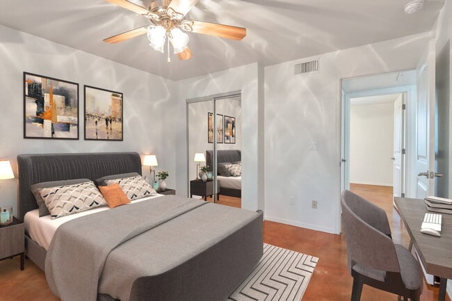 Building Photo - 2350 N 6th Ave