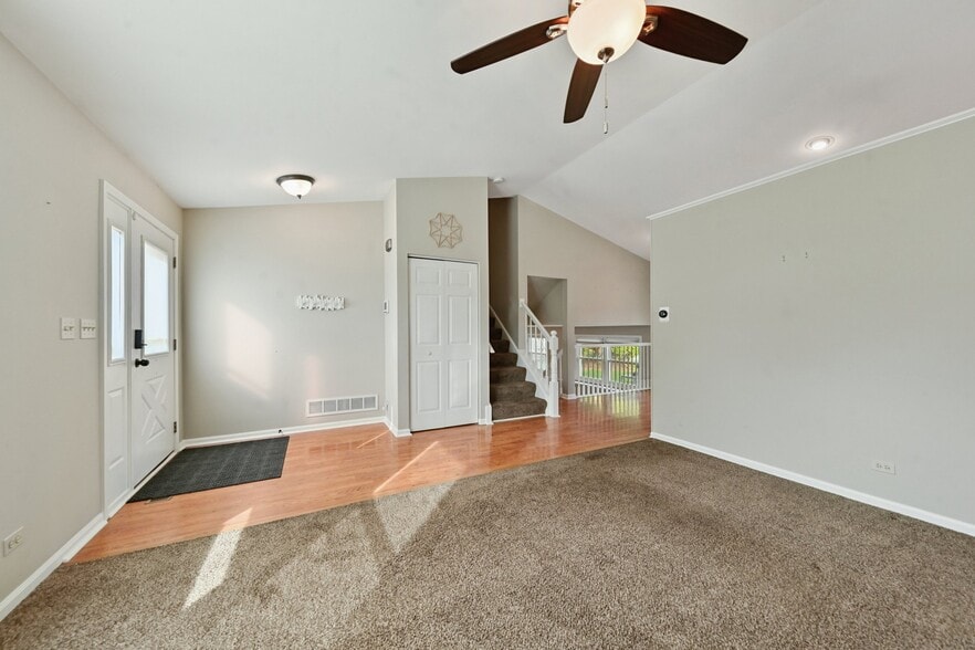 Building Photo - 434 Hunters Way