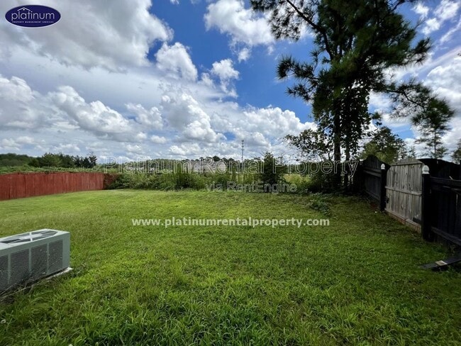 Building Photo - 5687 Windfall Ln