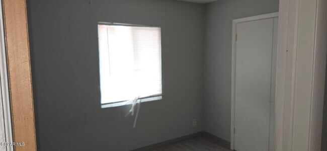 Building Photo - 187 N Awbrey St