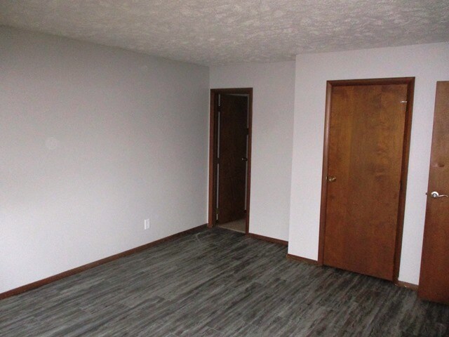 Building Photo - 1600 Northbrook Dr