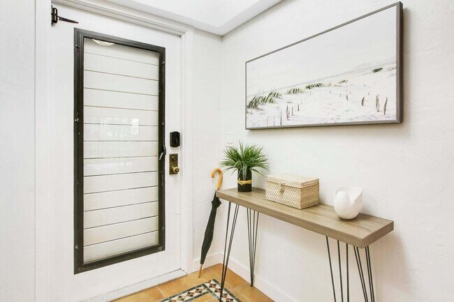 Building Photo - 141 Brackenwood Rd