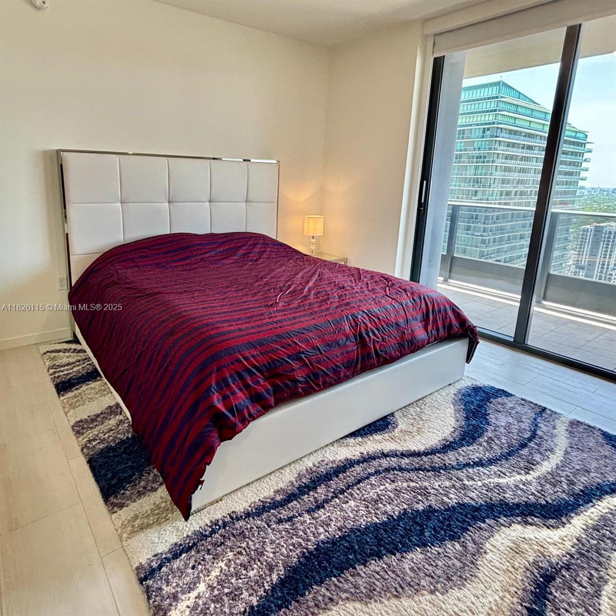 Building Photo - 1000 Brickell Plz