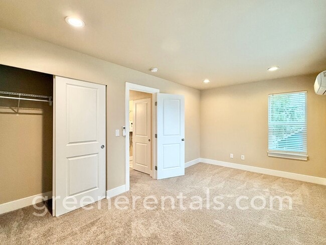 Building Photo - Modern 1-Bedroom Home with Yard, Deck & Ca...