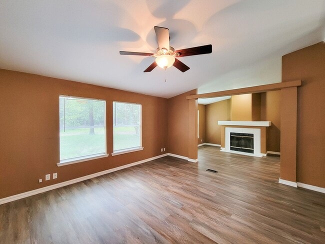 Building Photo - 20284 Forest Woods Ln