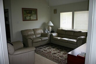 Building Photo - 10135 Lazy Lagoon