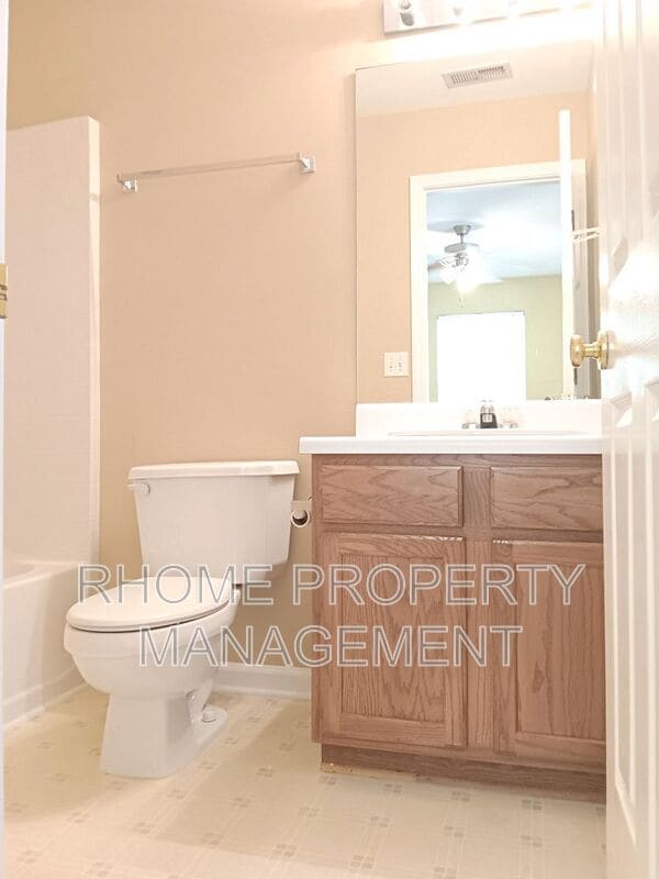 Building Photo - 336 Cottonwood Creek Cir