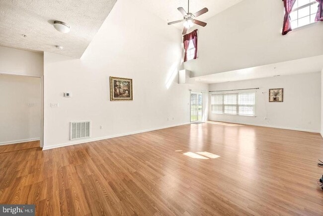 Building Photo - 9549 Wedge Way