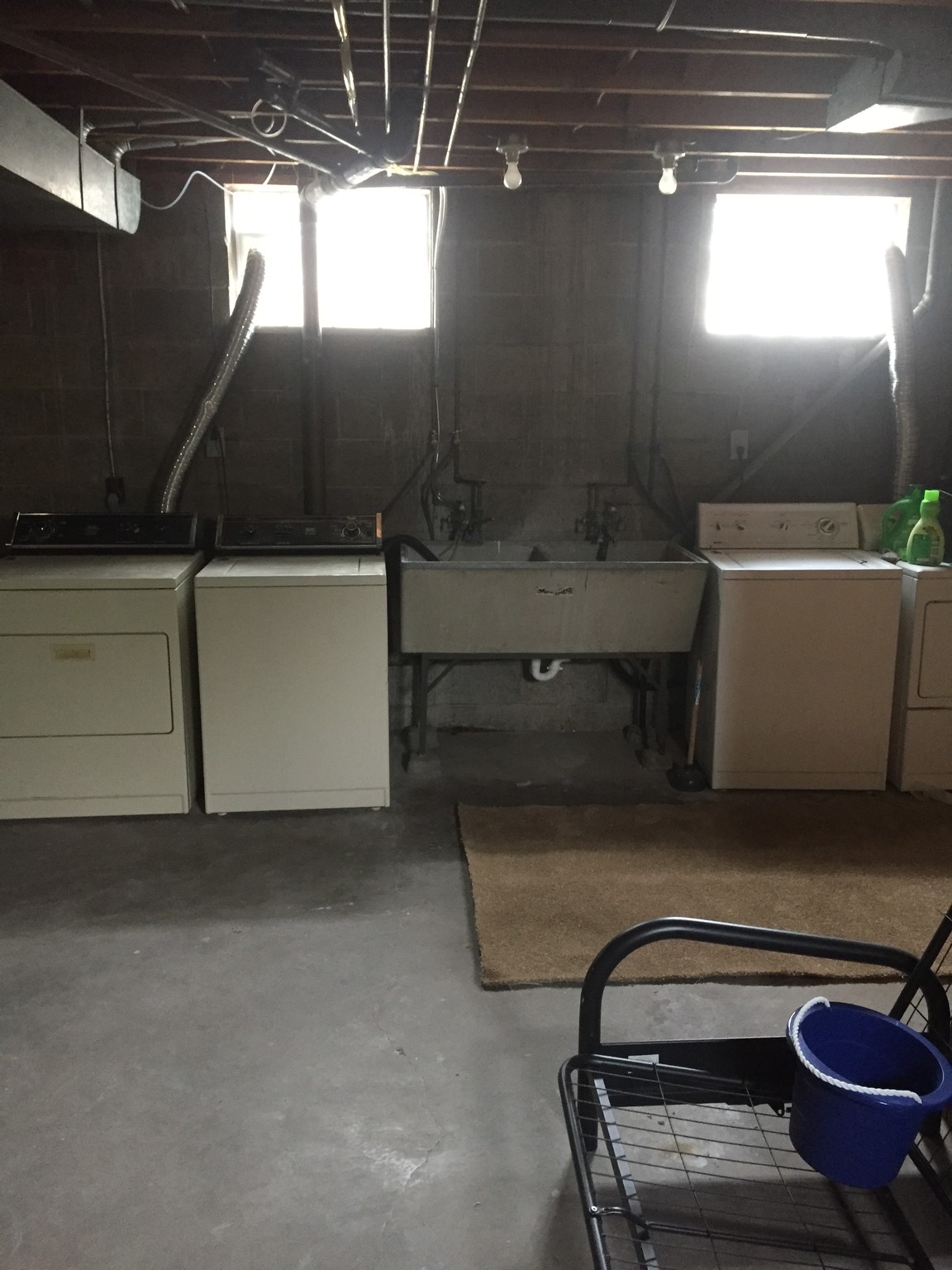 Laundry - 3139 Glendale Ave