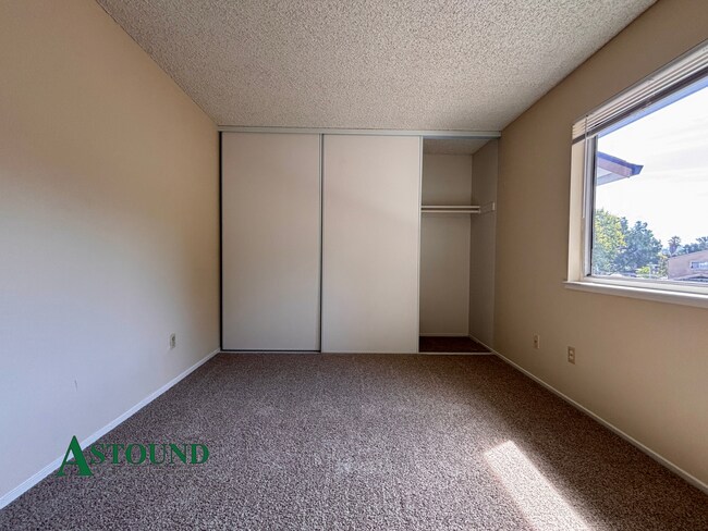 Building Photo - 1206 Marionola Way