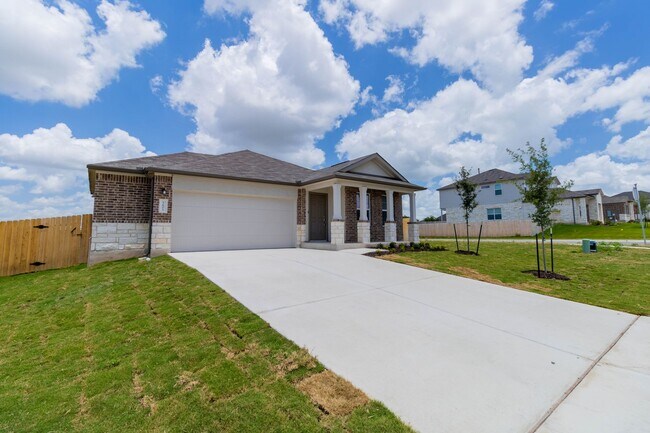Building Photo - 5601 Bellissima Way