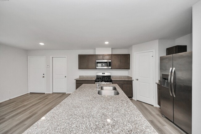 Building Photo - 7027 Cedar Breeze Ct