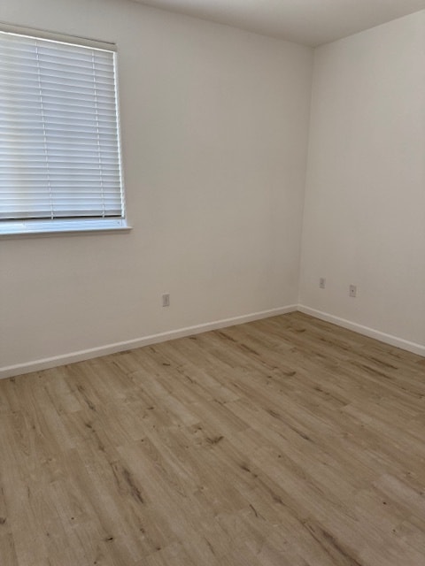 Building Photo - 1360 Shady Ln
