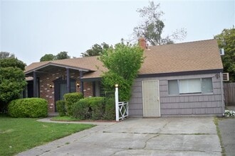 Building Photo - 4529 Marconi Ave