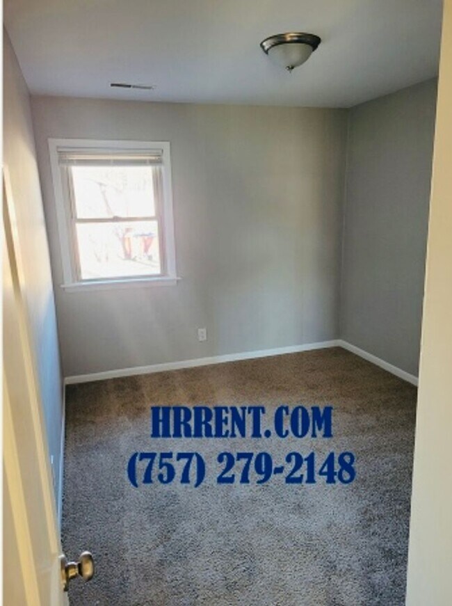 Building Photo - NEWLY Renovated 3 Bedroom 2.5 Bathroom Townhome located in the Mears Corner area of Virginia Beach!