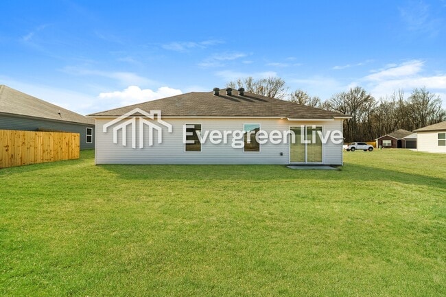 Building Photo - 40 10 Point Ln