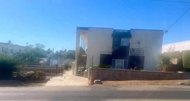 Primary Photo - 713 E Elder St