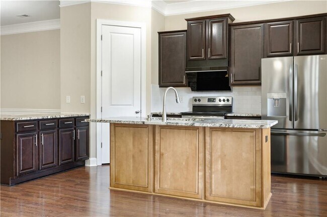 Building Photo - 2270 Tenor Ln