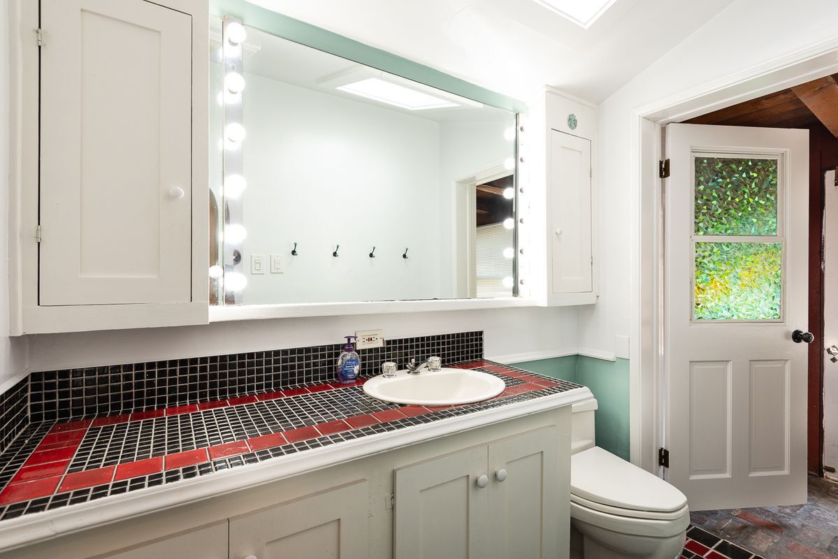 Building Photo - 14842 Morrison St