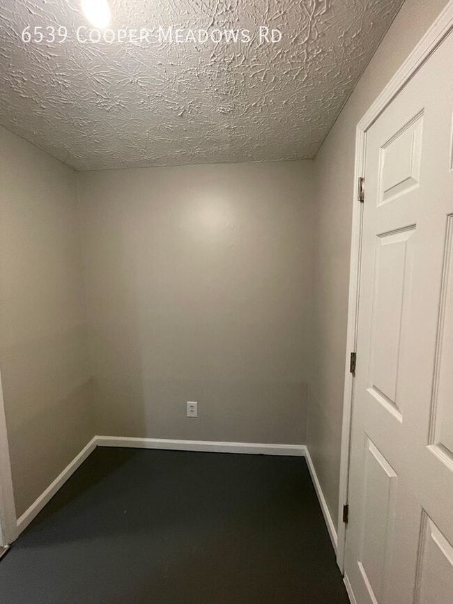 Building Photo - Cooper Meadows- Two Bedroom Townhome in We...