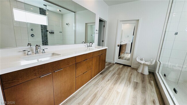 Building Photo - 9836 Starlight Ridge Ave