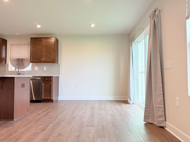 Building Photo - Beautiful New 3BR Milford Home – Community Pool, Gym & Prime Location!