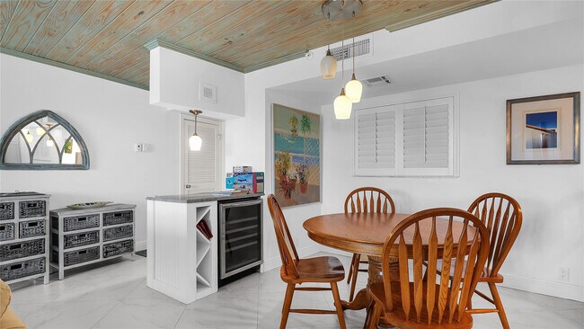 Building Photo - 400 Ocean Trail Way