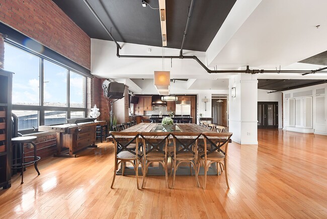 Building Photo - Spectacular, Furnished 3-Bedroom Loft