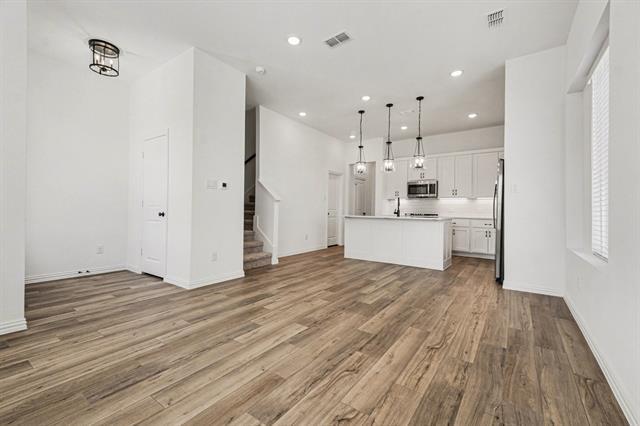 Building Photo - 901 Janwood Dr