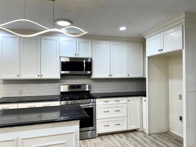 Building Photo - 6632 Winding Rose Trail