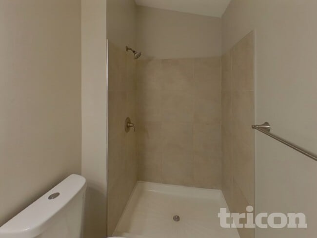 Building Photo - 12015 60th Pl N