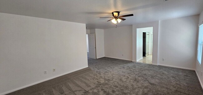 Building Photo - 545 Playa Linda Pl
