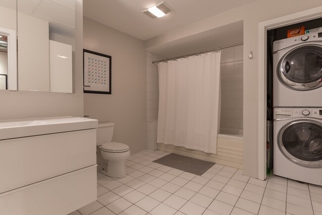 Building Photo - 717 Atlantic Ave