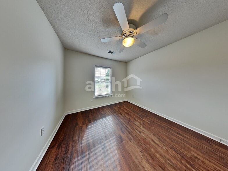 Building Photo - 7 Teton Ct