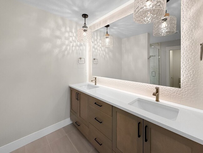 Building Photo - Brand New Pet-Friendly 3-Bedroom in Eagle with Pool, Fitness, Center, and Exceptional Amenities