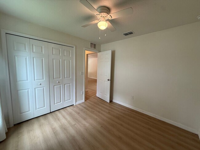 Building Photo - ***COMING SOON *** Modern Open-Concept Home Near I-75 & Downtown Ocala AVAILABLE SEPTEMBER 1