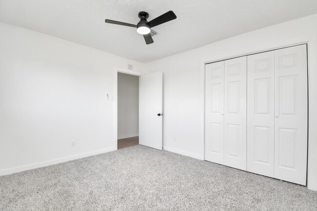 Building Photo - 9912 Cardinal St