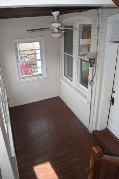 Building Photo - 3018 S Union Ave